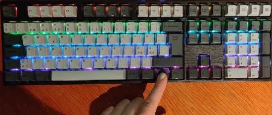 Select color after space key was clicked